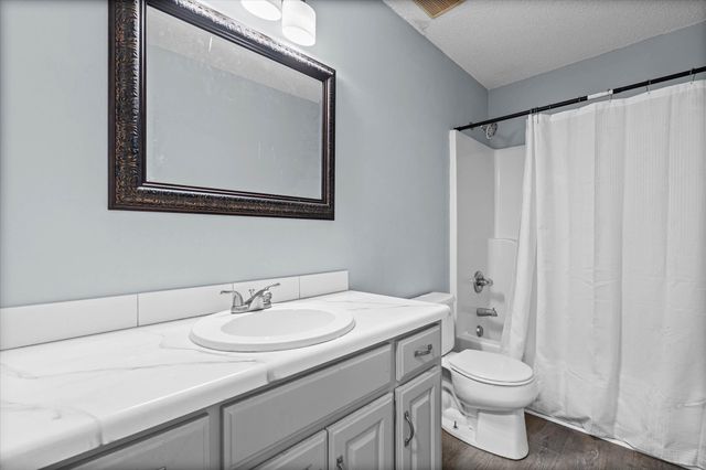 1469 Mamie Dr, Mobile, AL 36618