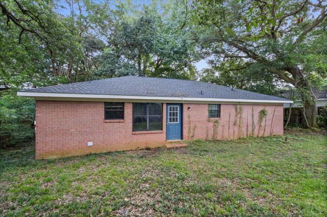 1469 Mamie Dr, Mobile, AL 36618