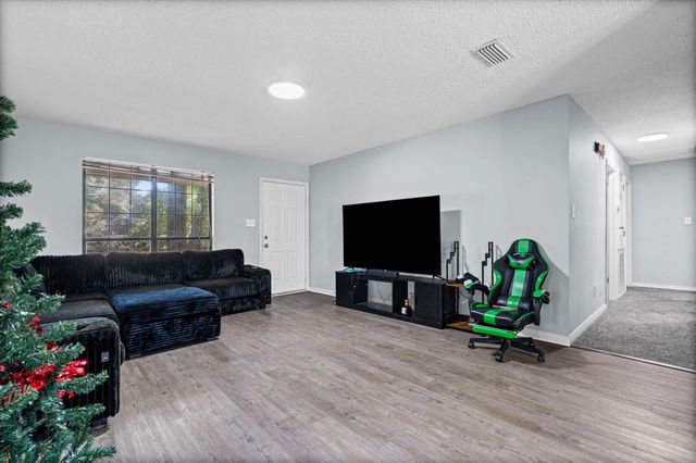 1469 Mamie Dr, Mobile, AL 36618