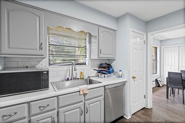 1469 Mamie Dr, Mobile, AL 36618