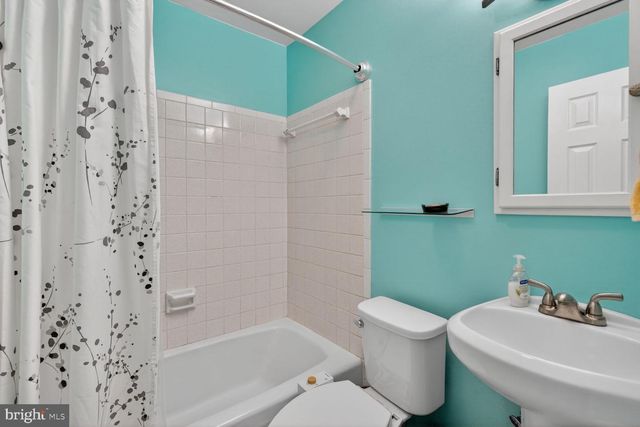 2422 PARKWAY, Cheverly, MD 20785