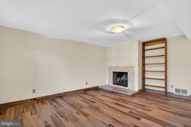 2422 PARKWAY, Cheverly, MD 20785