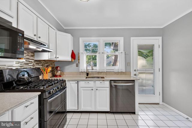 2422 PARKWAY, Cheverly, MD 20785
