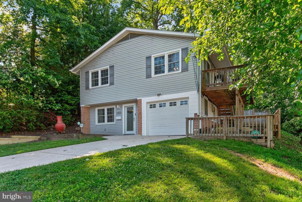 2422 PARKWAY, Cheverly, MD 20785