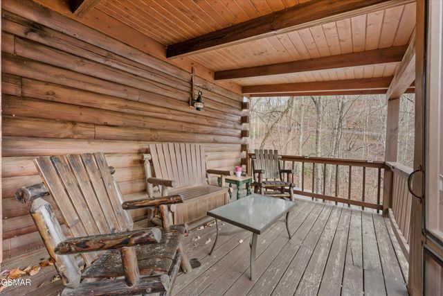 1590 Sky View Drive, Sevierville, TN 37876