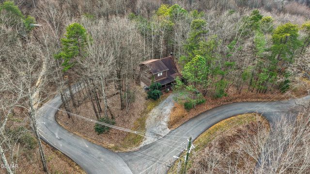 1590 Sky View Drive, Sevierville, TN 37876