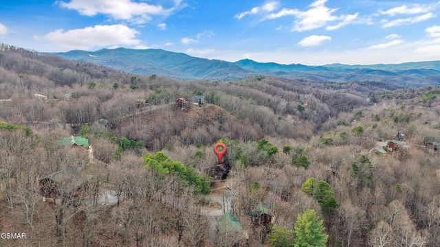 1590 Sky View Drive, Sevierville, TN 37876