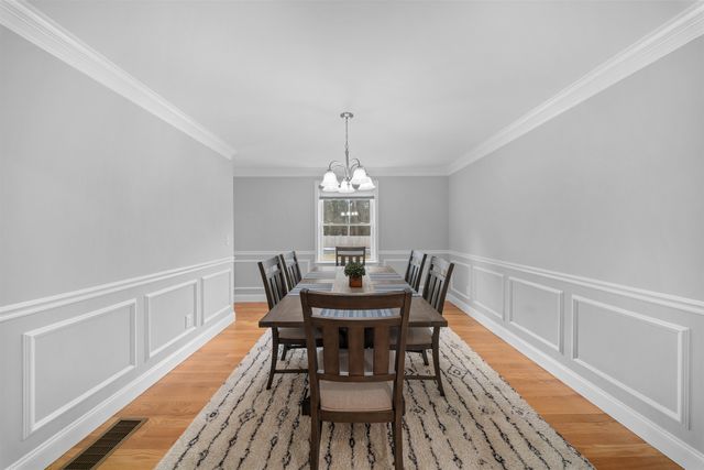 4 Lorelai Way, Nashua, NH 03062