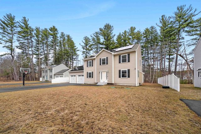 4 Lorelai Way, Nashua, NH 03062