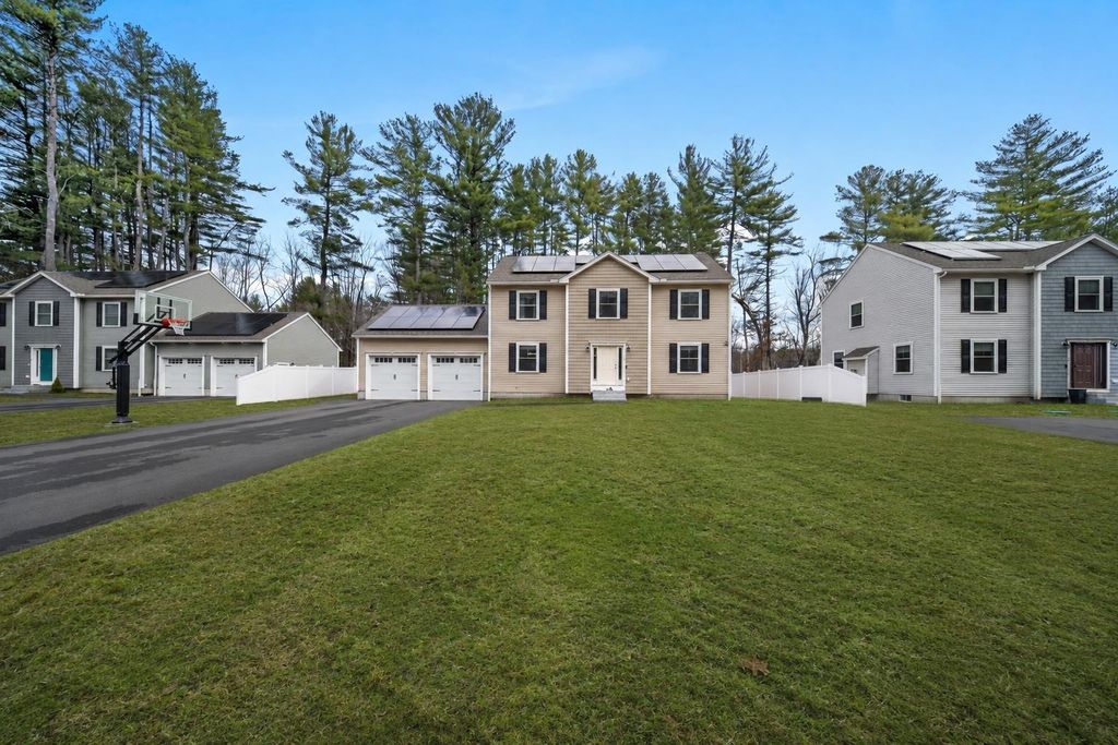 4 Lorelai Way, Nashua, NH 03062