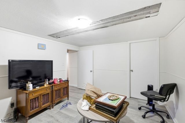 7 Henderson Blvd, Fair Lawn Boro, NJ 07410