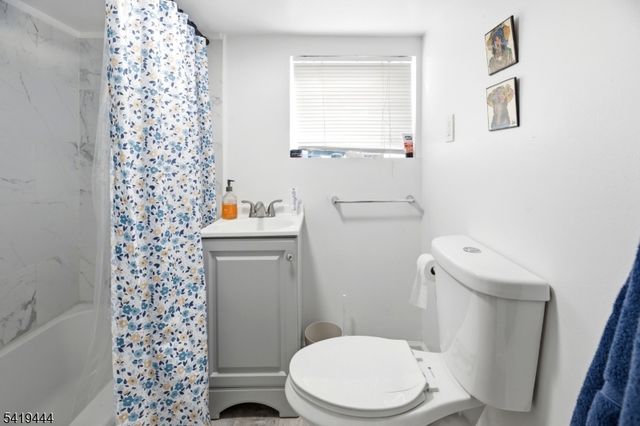 7 Henderson Blvd, Fair Lawn Boro, NJ 07410