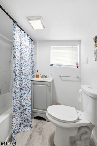 7 Henderson Blvd, Fair Lawn Boro, NJ 07410