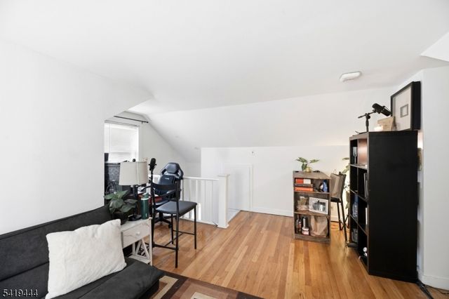 7 Henderson Blvd, Fair Lawn Boro, NJ 07410