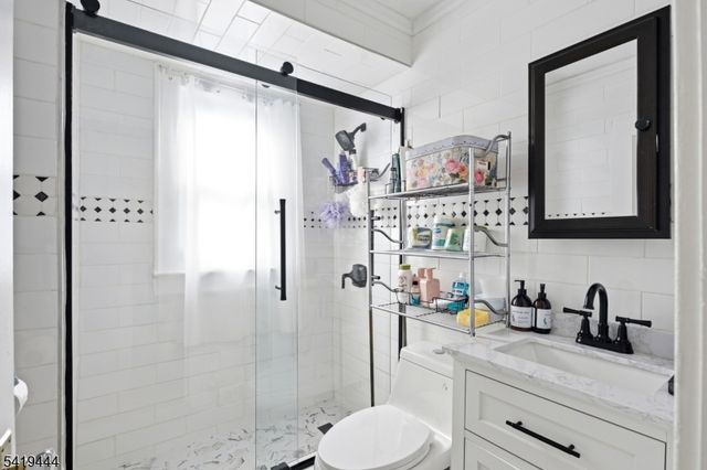 7 Henderson Blvd, Fair Lawn Boro, NJ 07410