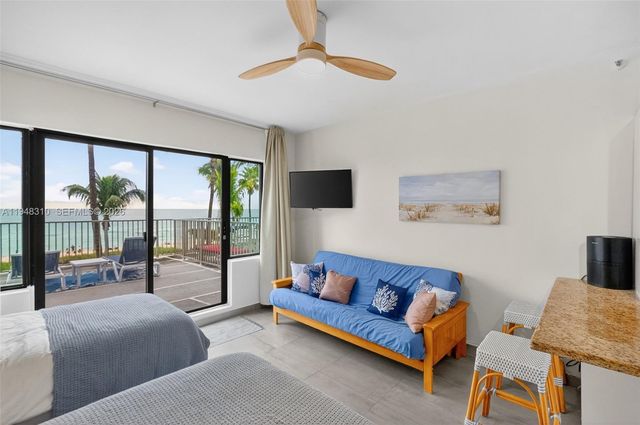 6345 Collins Ave 434, Miami Beach, FL 33141