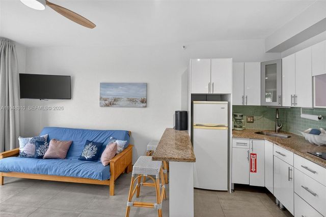 6345 Collins Ave 434, Miami Beach, FL 33141