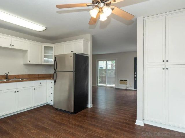 6666 Beadnell Way 6, San Diego, CA 92117