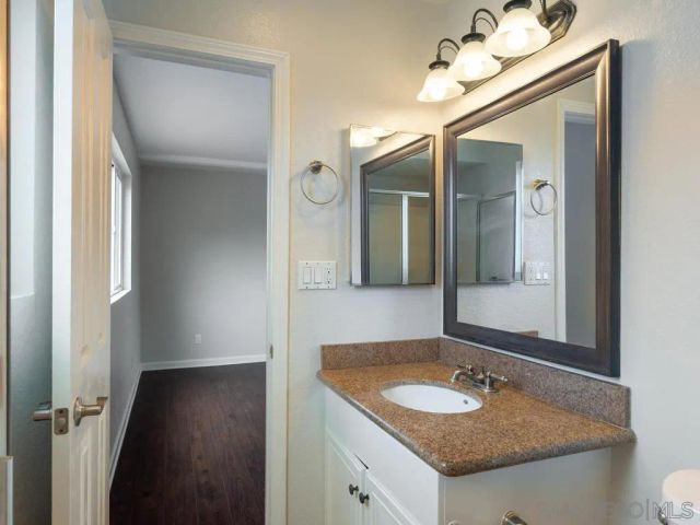 6666 Beadnell Way 6, San Diego, CA 92117