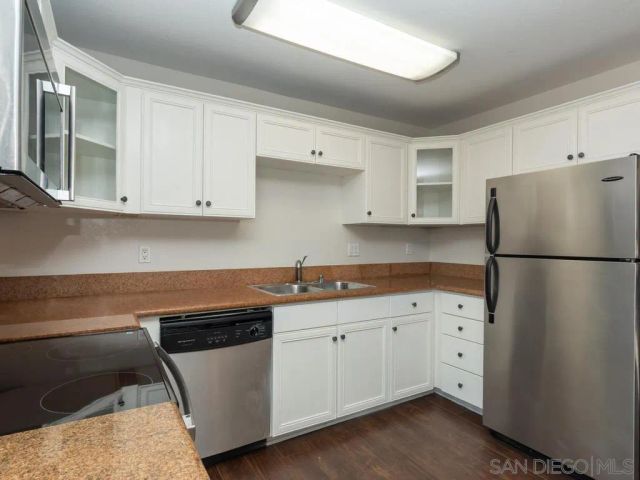 6666 Beadnell Way 6, San Diego, CA 92117