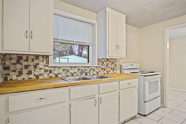 1645 Lariet Lane, Del City, OK 73115