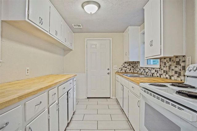 1645 Lariet Lane, Del City, OK 73115