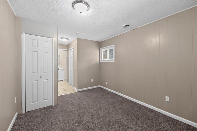 11407 Richmond Avenue, Kansas City, MO 64134