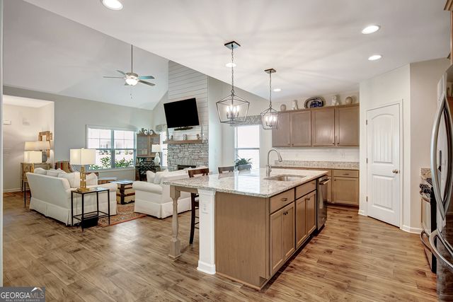 315 Southridge, Senoia, GA 30276