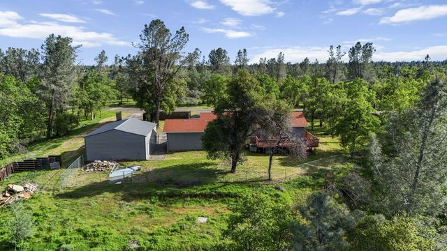 17622 China Gulch Drive, Anderson, CA 96007