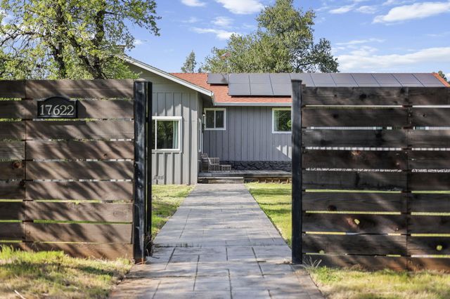 17622 China Gulch Drive, Anderson, CA 96007