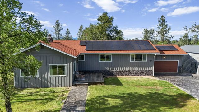 17622 China Gulch Drive, Anderson, CA 96007