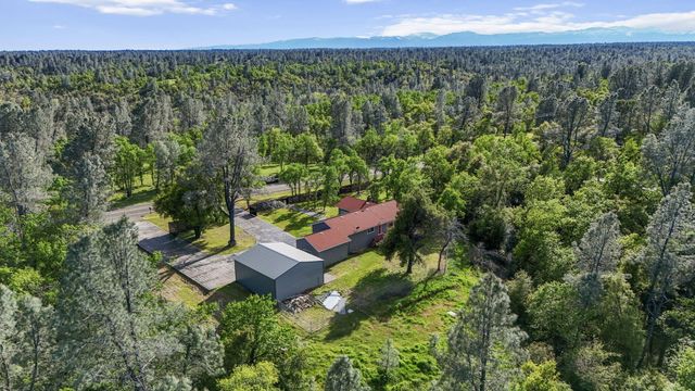 17622 China Gulch Drive, Anderson, CA 96007