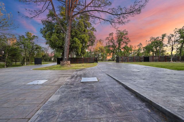 17622 China Gulch Drive, Anderson, CA 96007