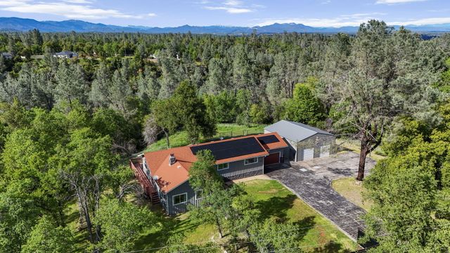 17622 China Gulch Drive, Anderson, CA 96007