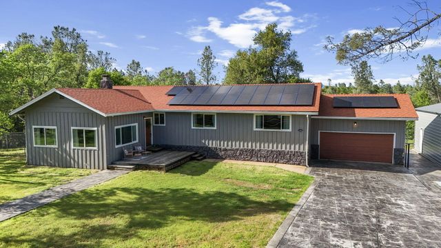 17622 China Gulch Drive, Anderson, CA 96007