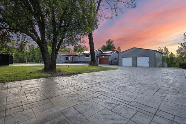 17622 China Gulch Drive, Anderson, CA 96007