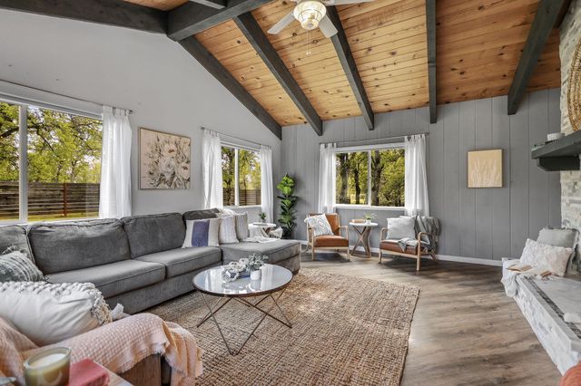 17622 China Gulch Drive, Anderson, CA 96007