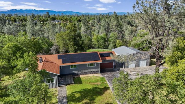 17622 China Gulch Drive, Anderson, CA 96007