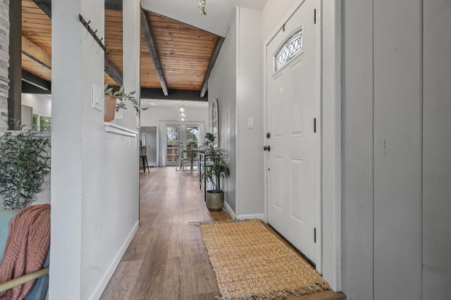 17622 China Gulch Drive, Anderson, CA 96007