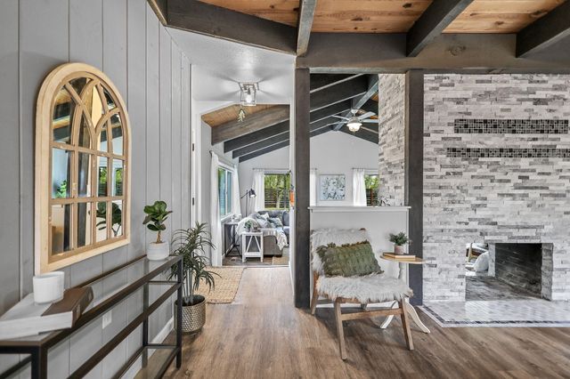 17622 China Gulch Drive, Anderson, CA 96007