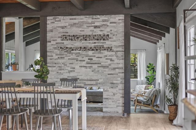 17622 China Gulch Drive, Anderson, CA 96007