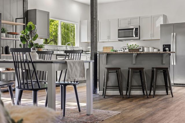 17622 China Gulch Drive, Anderson, CA 96007