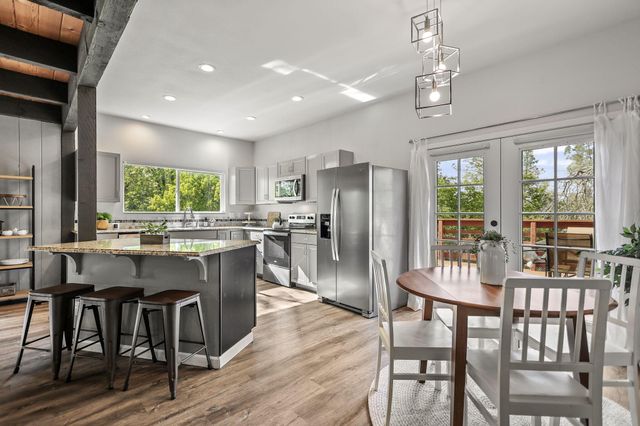 17622 China Gulch Drive, Anderson, CA 96007