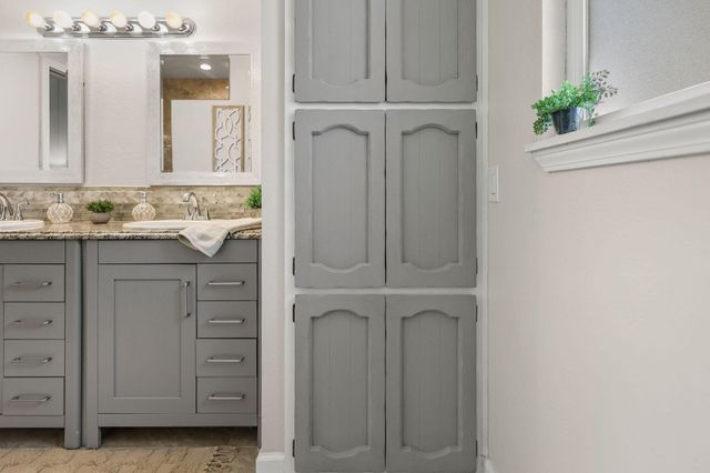 17622 China Gulch Drive, Anderson, CA 96007