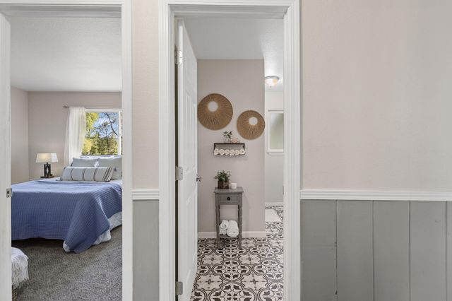 17622 China Gulch Drive, Anderson, CA 96007