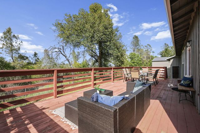17622 China Gulch Drive, Anderson, CA 96007