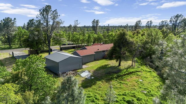 17622 China Gulch Drive, Anderson, CA 96007