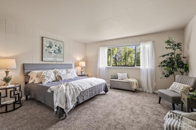 17622 China Gulch Drive, Anderson, CA 96007