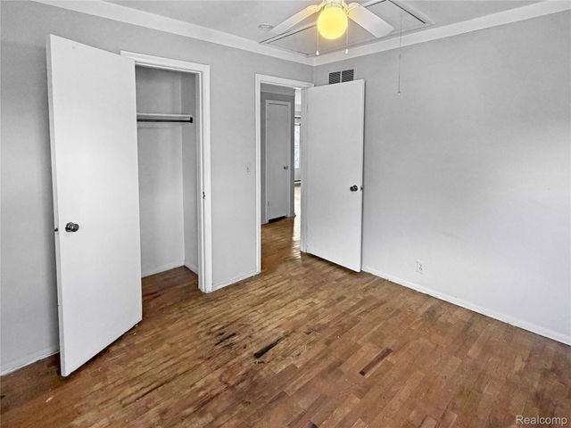 1034 Meida Street, Flint, MI 48532