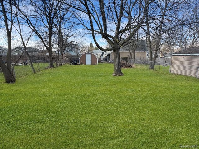 1034 Meida Street, Flint, MI 48532